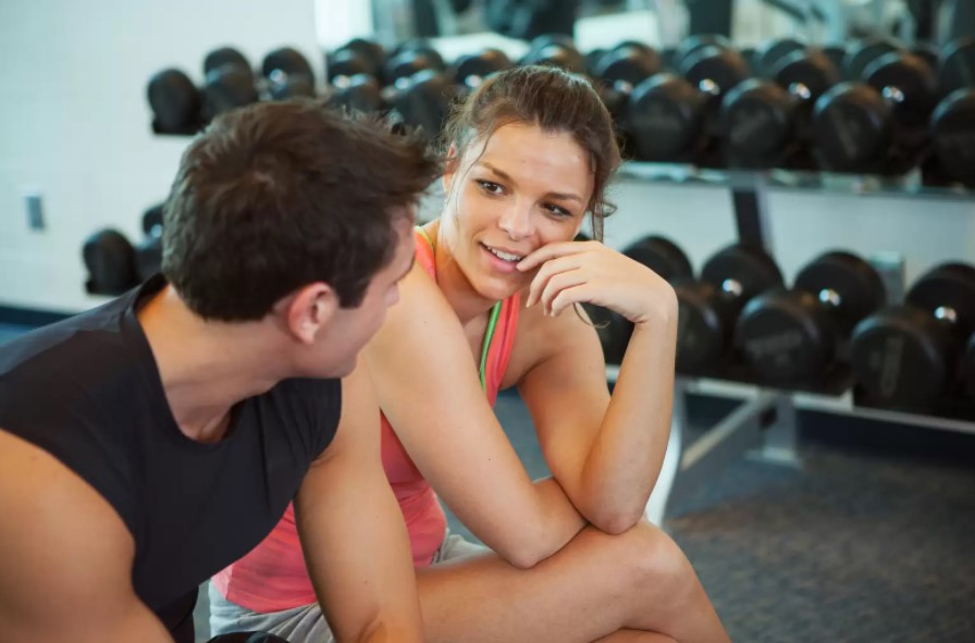 How to Approach Women at the Gym